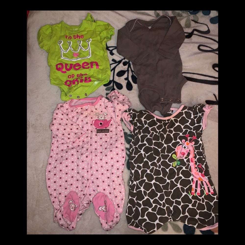 4 pairs of 0-3M baby outfits